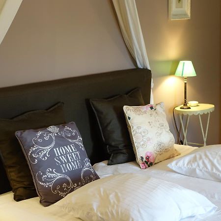 Le Logis De La Poupeliere Bed and Breakfast Vouhé Eksteriør billede