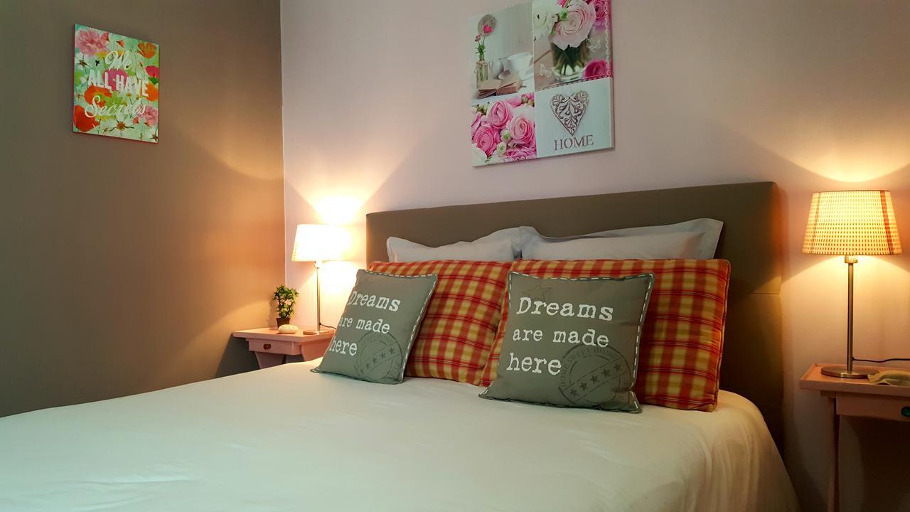 Le Logis De La Poupeliere Bed and Breakfast Vouhé Eksteriør billede