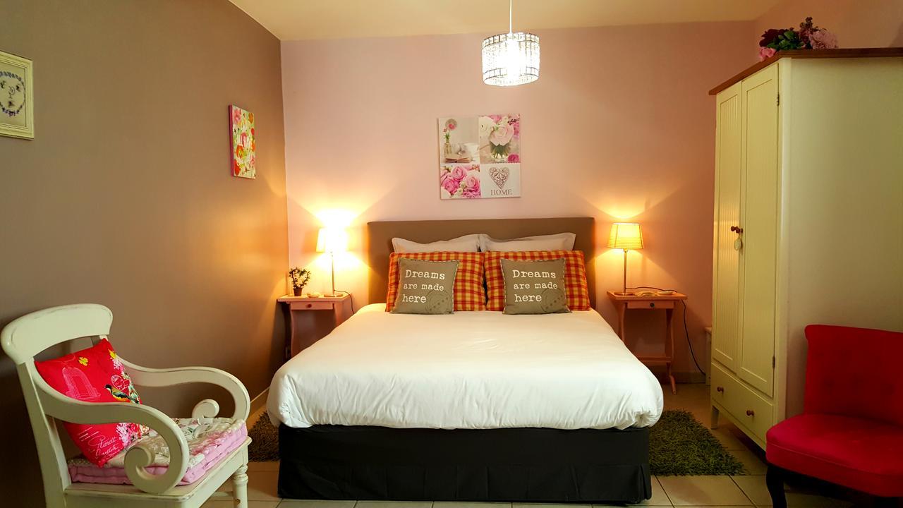 Le Logis De La Poupeliere Bed and Breakfast Vouhé Eksteriør billede